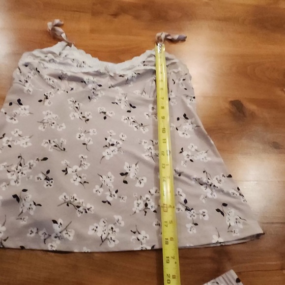 Marilyn Monroe Intimates 2 PC Pajama Short Set Floral Print Sleepwear Size L - Picture 2 of 5